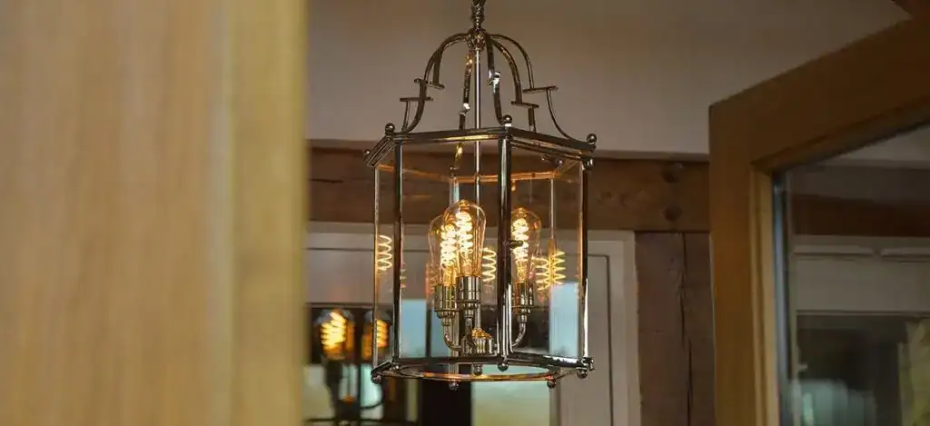 A modern twist on a classic Georgian hall lantern