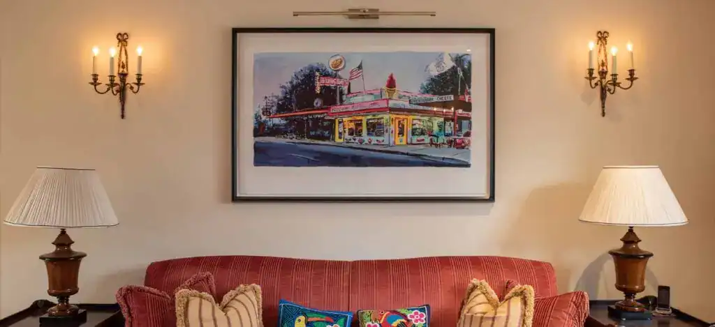 Fritz Fryer tips & tricks on how to choose living room lighting.