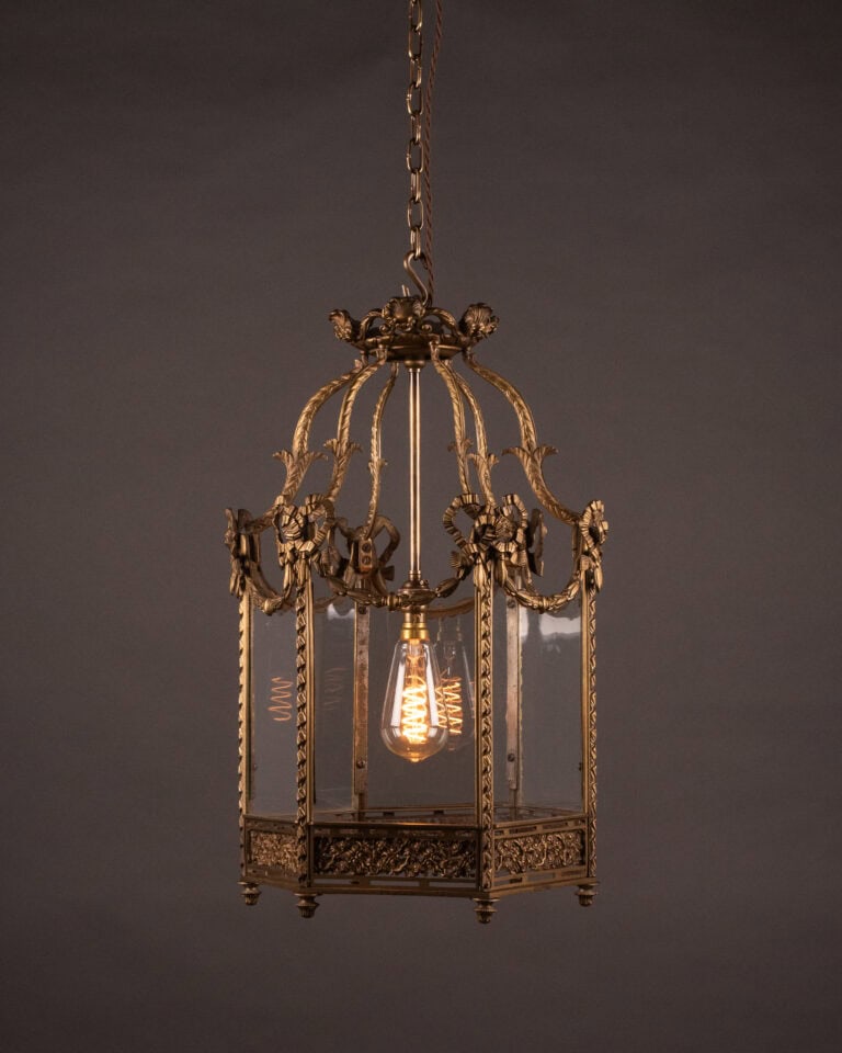 Ornate Ribbon and Bow F&S Lantern